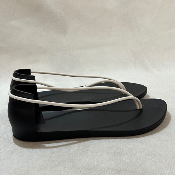 Ipanema Shoes - Ipanema Philippe Starck Sandals